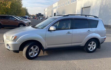 Mitsubishi Outlander III рестайлинг 3, 2011 год, 1 300 000 рублей, 18 фотография