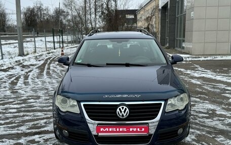 Volkswagen Passat B6, 2006 год, 618 000 рублей, 2 фотография