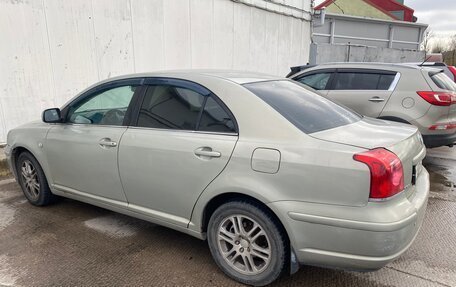 Toyota Avensis III рестайлинг, 2004 год, 830 000 рублей, 2 фотография