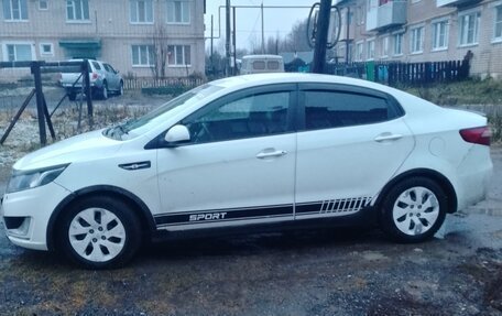 KIA Rio III рестайлинг, 2014 год, 860 000 рублей, 5 фотография