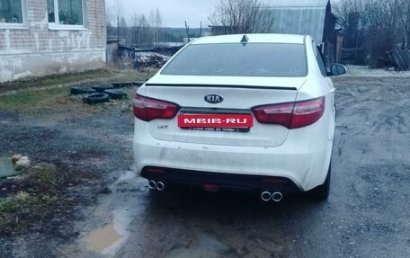 KIA Rio III рестайлинг, 2014 год, 860 000 рублей, 2 фотография