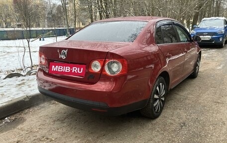 Volkswagen Jetta VI, 2009 год, 695 000 рублей, 3 фотография