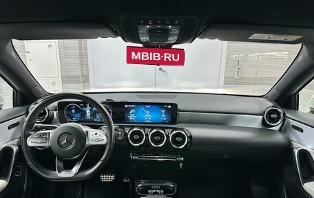 Mercedes-Benz A-Класс, 2019 год, 2 850 000 рублей, 12 фотография