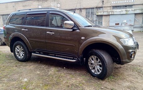 Mitsubishi Pajero Sport II рестайлинг, 2014 год, 2 290 000 рублей, 5 фотография