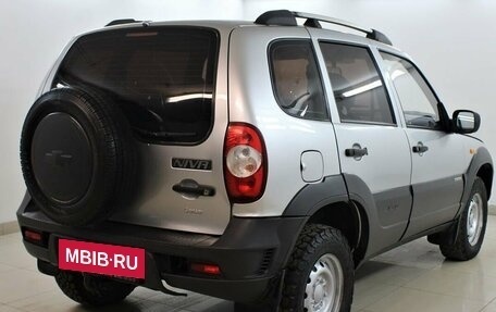 Chevrolet Niva I рестайлинг, 2010 год, 495 000 рублей, 4 фотография