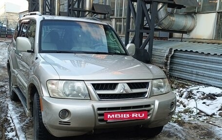 Mitsubishi Montero III, 2004 год, 1 049 000 рублей, 5 фотография