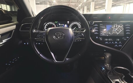 Toyota Camry, 2018 год, 2 950 000 рублей, 12 фотография