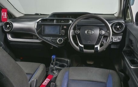 Toyota Aqua I, 2017 год, 1 280 000 рублей, 6 фотография