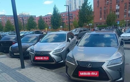 Lexus RX IV рестайлинг, 2017 год, 4 120 000 рублей, 3 фотография