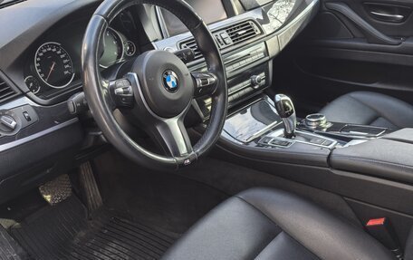 BMW 5 серия, 2013 год, 2 350 000 рублей, 18 фотография