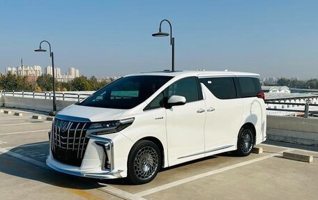 Toyota Alphard III, 2021 год, 4 500 040 рублей, 3 фотография