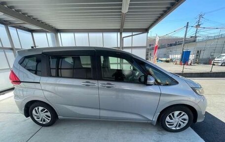 Honda Freed II, 2016 год, 1 400 000 рублей, 4 фотография