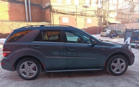 Mercedes-Benz M-Класс, 2010 год, 2 050 000 рублей, 2 фотография