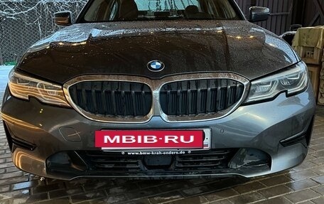 BMW 3 серия, 2019 год, 4 360 000 рублей, 2 фотография