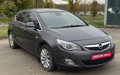 Opel Astra J, 2011 год, 820 000 рублей, 1 фотография