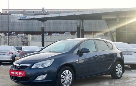 Opel Astra J, 2011 год, 715 990 рублей, 6 фотография