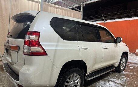 Toyota Land Cruiser Prado 150 рестайлинг 2, 2013 год, 3 350 000 рублей, 2 фотография