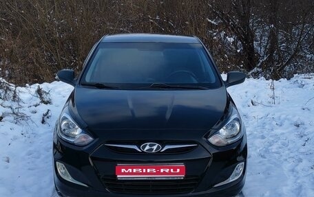 Hyundai Solaris II рестайлинг, 2012 год, 750 000 рублей, 4 фотография