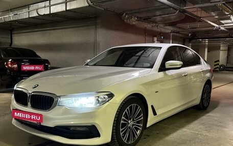 BMW 5 серия, 2017 год, 4 290 000 рублей, 14 фотография