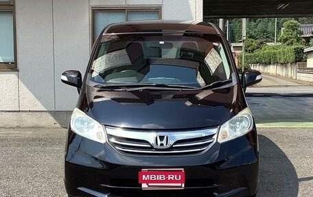 Honda Freed I, 2012 год, 940 000 рублей, 2 фотография