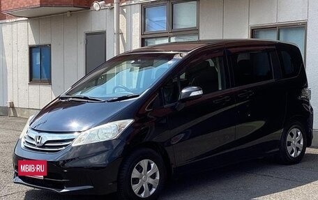 Honda Freed I, 2012 год, 940 000 рублей, 3 фотография