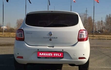 Renault Sandero II рестайлинг, 2014 год, 715 000 рублей, 3 фотография