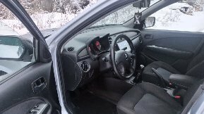 Mitsubishi Outlander III рестайлинг 3, 2008 год, 725 000 рублей, 14 фотография