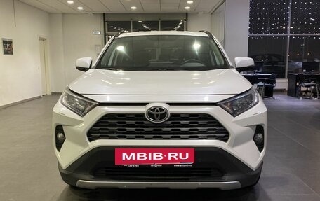 Toyota RAV4, 2021 год, 3 179 000 рублей, 2 фотография