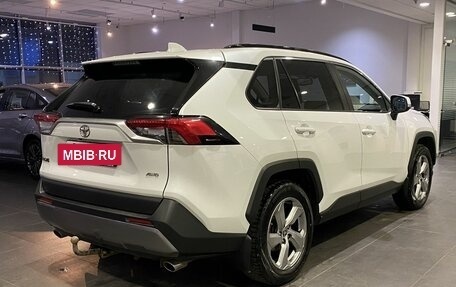 Toyota RAV4, 2021 год, 3 179 000 рублей, 5 фотография