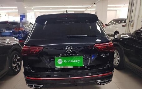 Volkswagen Tiguan II, 2021 год, 3 616 000 рублей, 3 фотография