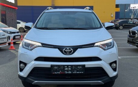 Toyota RAV4, 2018 год, 2 980 000 рублей, 2 фотография