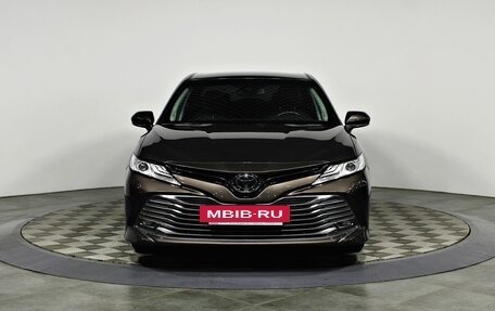 Toyota Camry, 2019 год, 3 279 000 рублей, 2 фотография