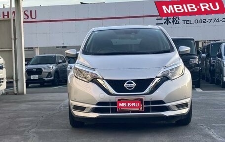 Nissan Note II рестайлинг, 2020 год, 900 000 рублей, 2 фотография