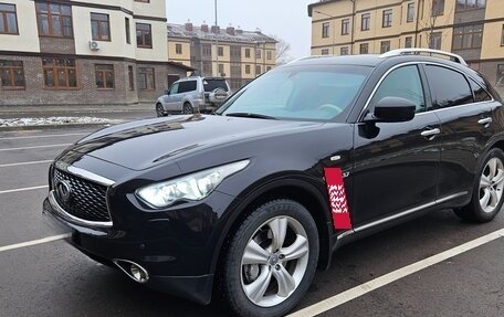 Infiniti FX II, 2011 год, 2 100 000 рублей, 3 фотография