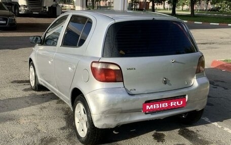 Toyota Yaris I рестайлинг, 2001 год, 260 000 рублей, 4 фотография