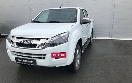 Isuzu D-Max II, 2017 год, 2 415 000 рублей, 2 фотография