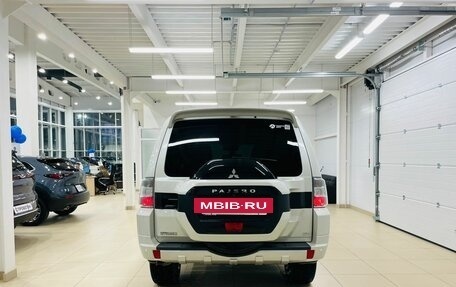 Mitsubishi Pajero IV, 2015 год, 3 089 000 рублей, 2 фотография