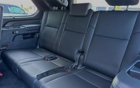 Toyota Sequoia, 2024 год, 15 500 000 рублей, 10 фотография