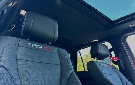 Toyota Sequoia, 2024 год, 15 500 000 рублей, 13 фотография