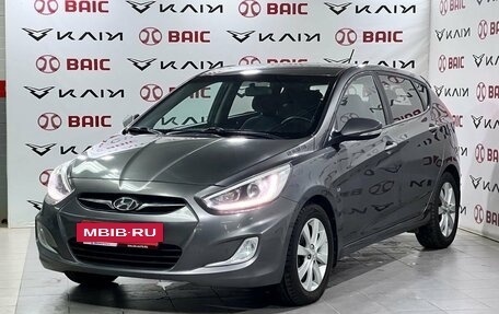 Hyundai Solaris II рестайлинг, 2013 год, 1 040 000 рублей, 3 фотография