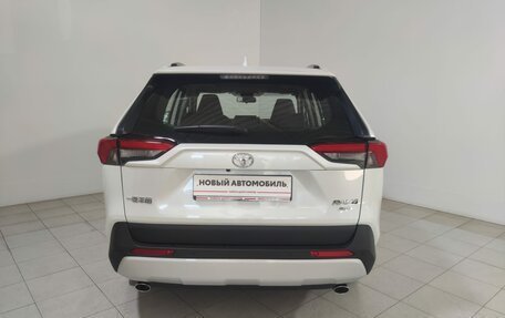 Toyota RAV4, 2024 год, 5 300 000 рублей, 4 фотография