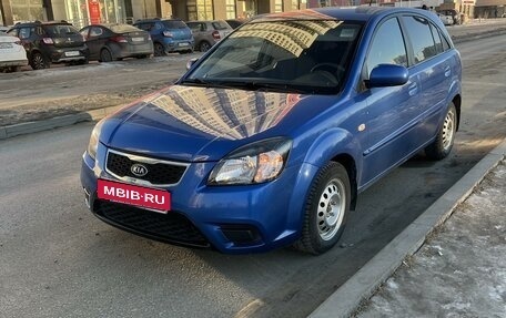 KIA Rio II, 2011 год, 7 000 000 рублей, 1 фотография