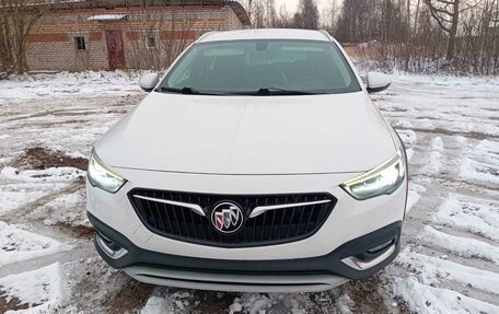 Buick Regal VI, 2018 год, 3 800 000 рублей, 1 фотография