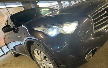 Infiniti QX70, 2015 год, 3 550 000 рублей, 3 фотография