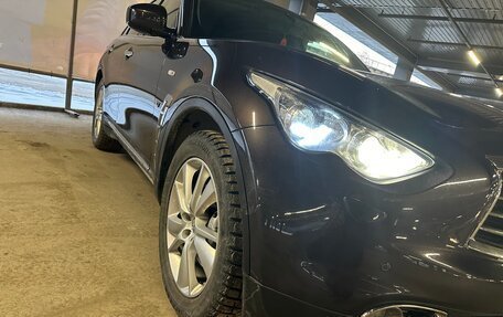 Infiniti QX70, 2015 год, 3 550 000 рублей, 4 фотография