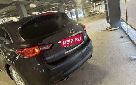 Infiniti QX70, 2015 год, 3 550 000 рублей, 7 фотография