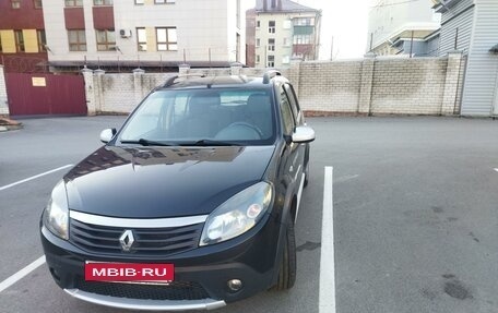 Renault Sandero I, 2014 год, 890 000 рублей, 2 фотография