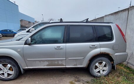 Nissan X-Trail, 2005 год, 590 000 рублей, 2 фотография