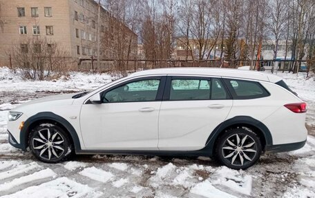 Buick Regal VI, 2018 год, 3 800 000 рублей, 6 фотография