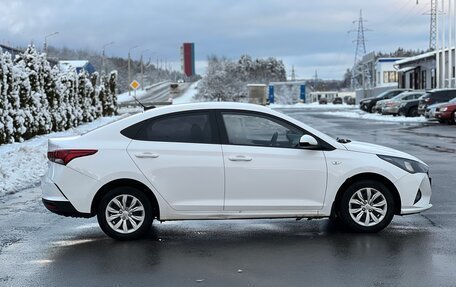 Hyundai Solaris II рестайлинг, 2021 год, 1 390 000 рублей, 5 фотография